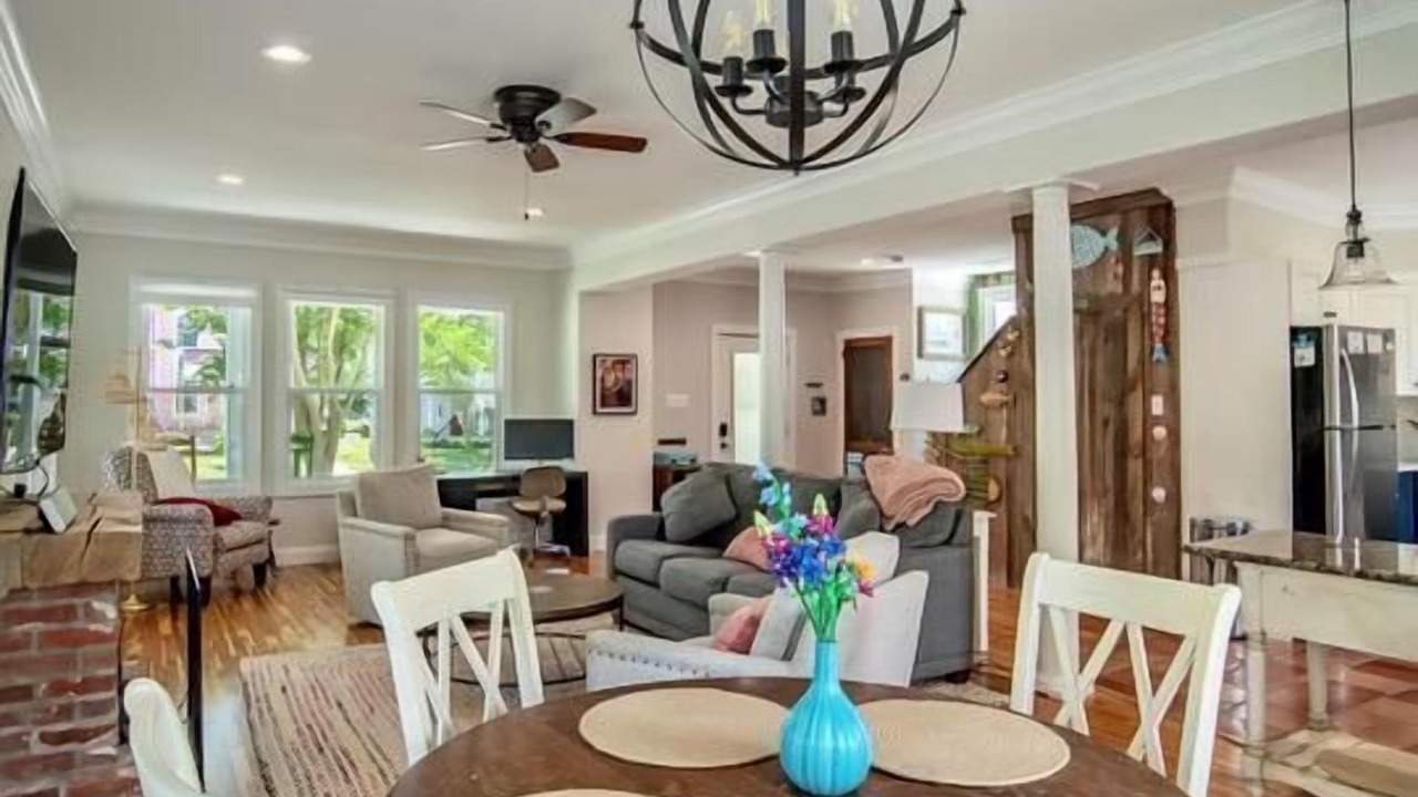 Photo of Livingroom in Cape Charles