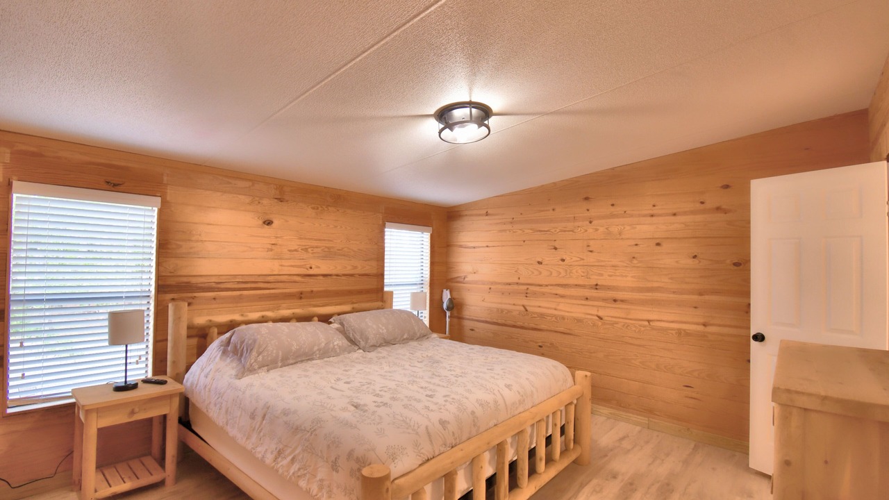 Photo of Bedroom in Fedhaven