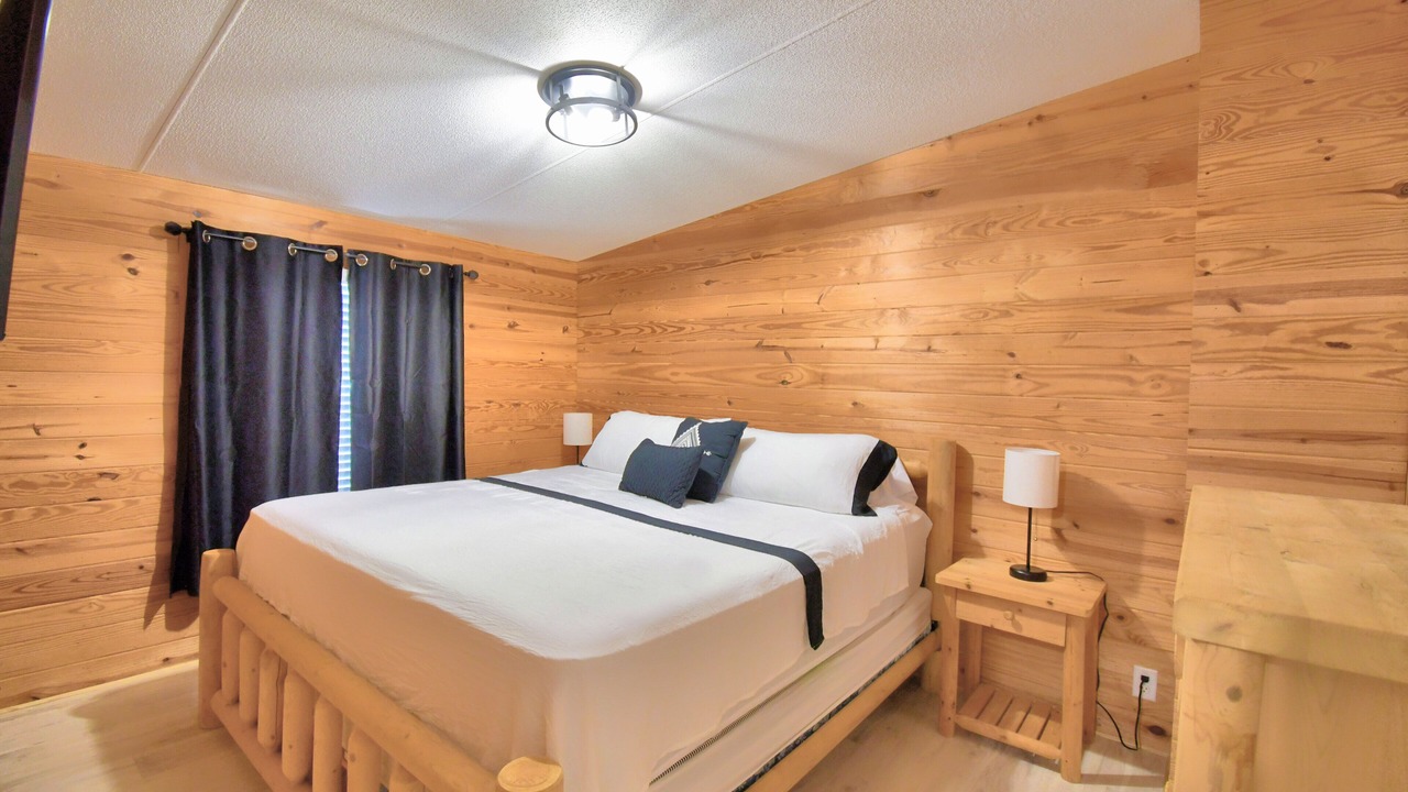 Photo of Bedroom in Fedhaven