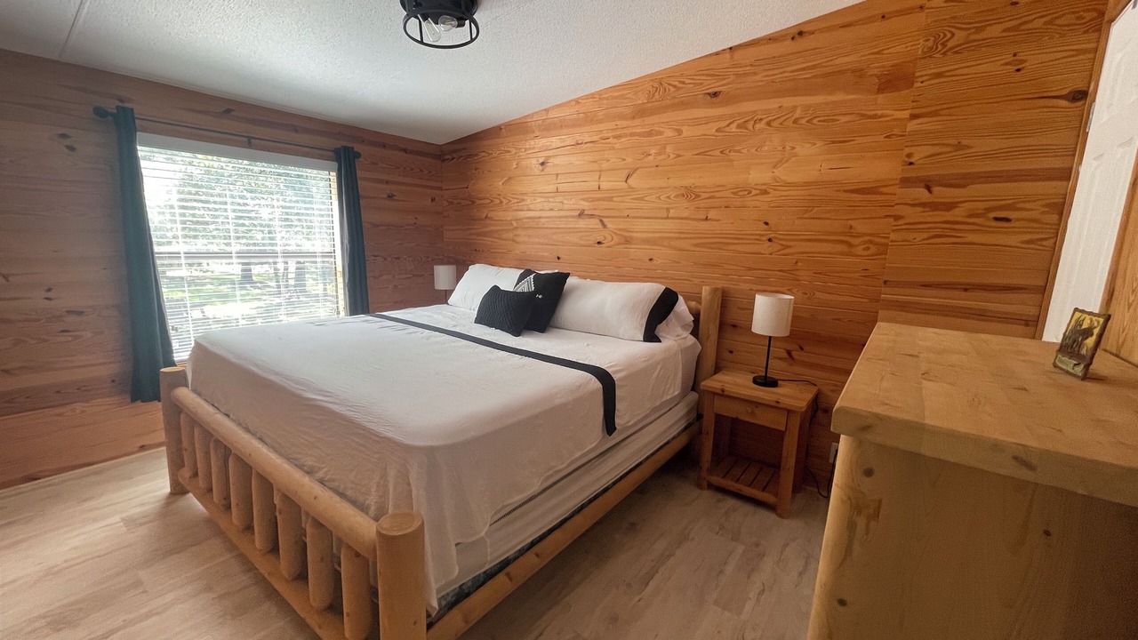 Photo of Bedroom in Fedhaven