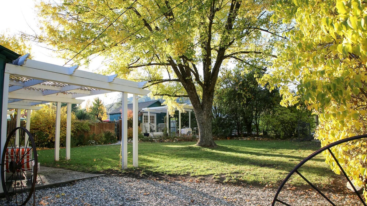 Photo of Others in Douglas Flat