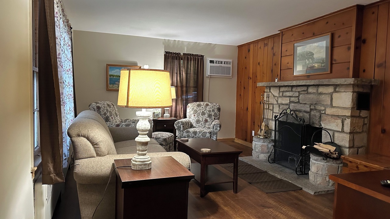Photo of Livingroom in Ephraim