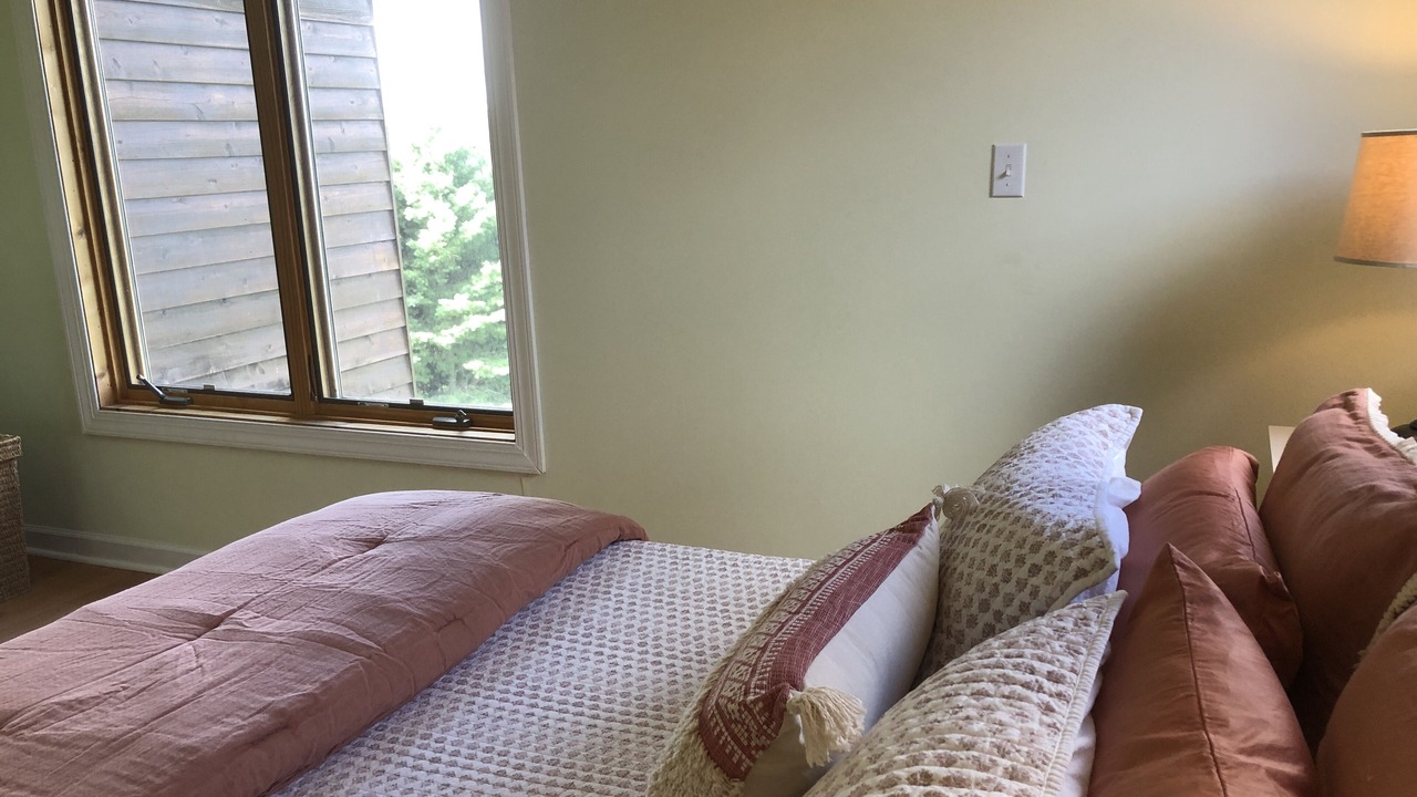 Photo of Bedroom in Laurel Fork
