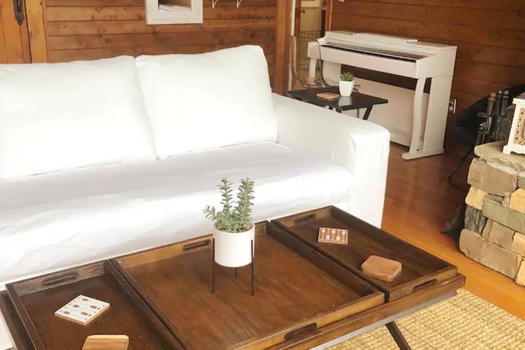 Photo of Livingroom in Laurel Fork