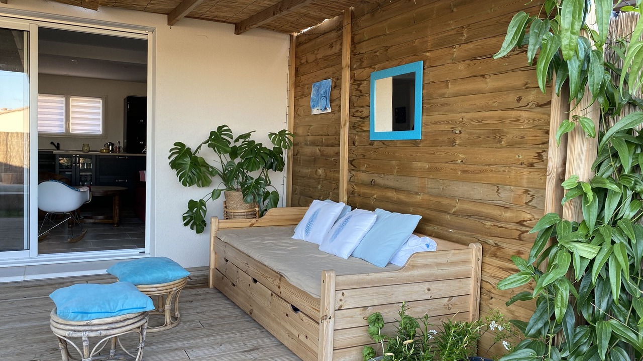 Photo of Patio Balcony in Vailhauques