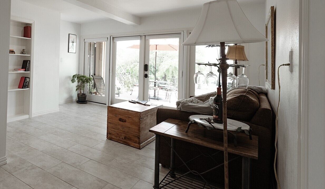 Photo of Livingroom in McNeil