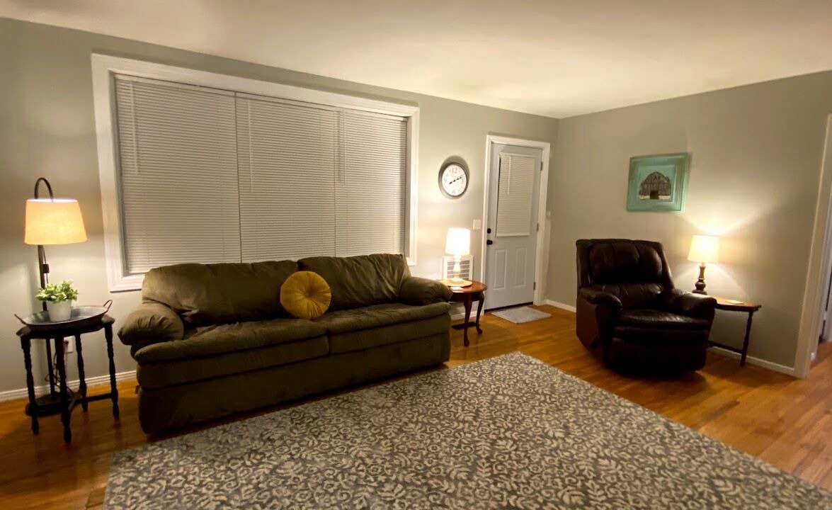 Photo of Livingroom in Decherd