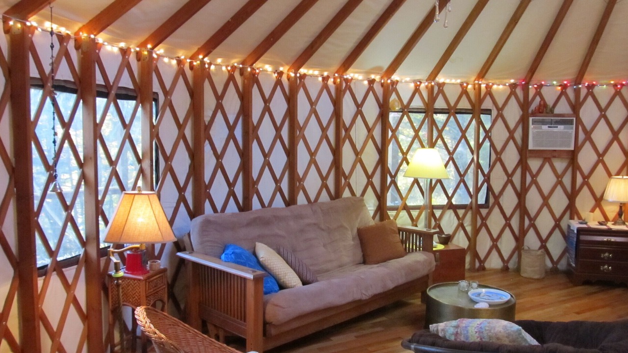 Photo of Livingroom in Holts Summit