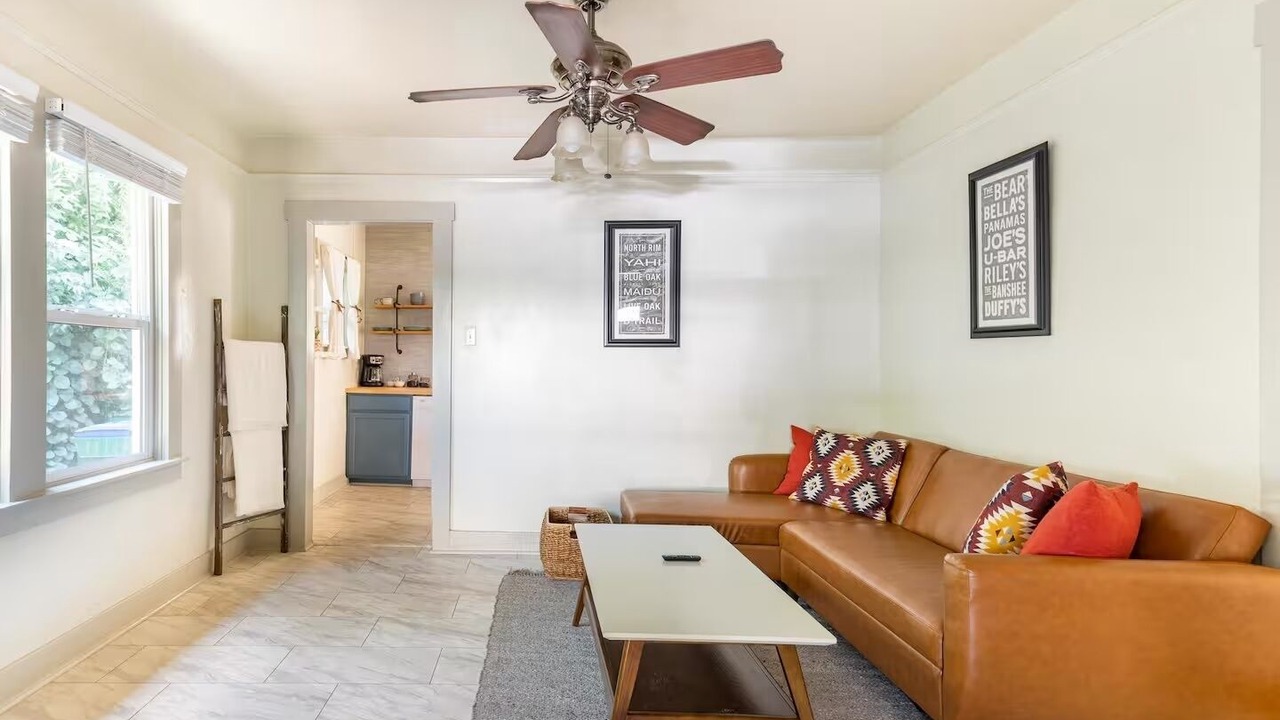 Photo of Livingroom in Chico