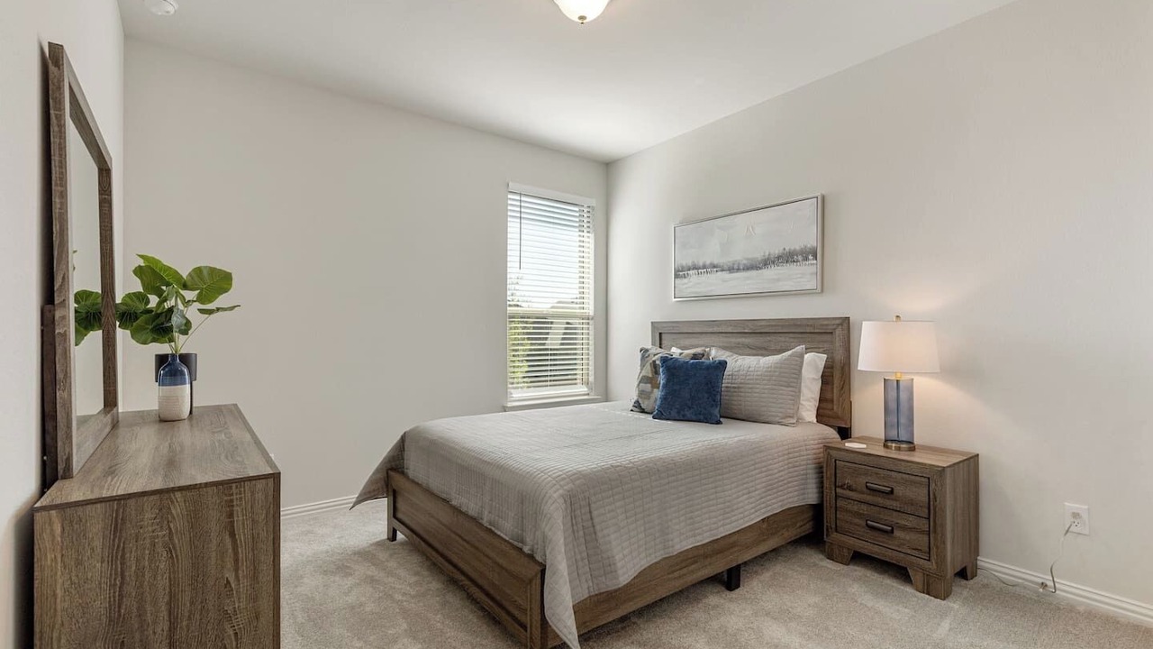 Photo of Bedroom in Northlake