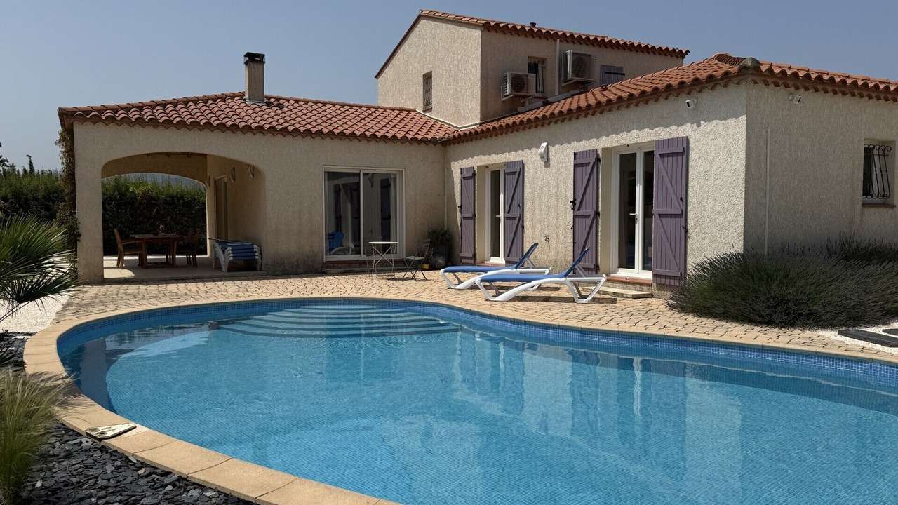 Photo of Outdoor in Vinca