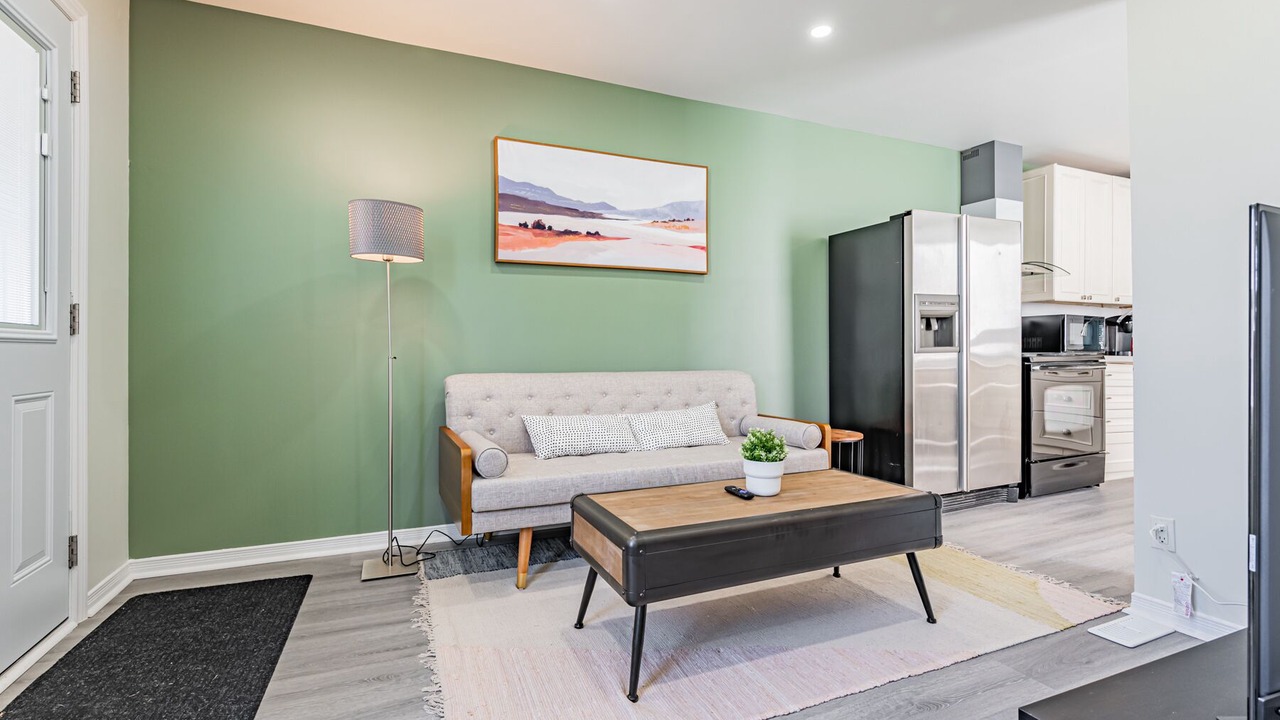 Photo of Livingroom in Rockcliffe - Smythe