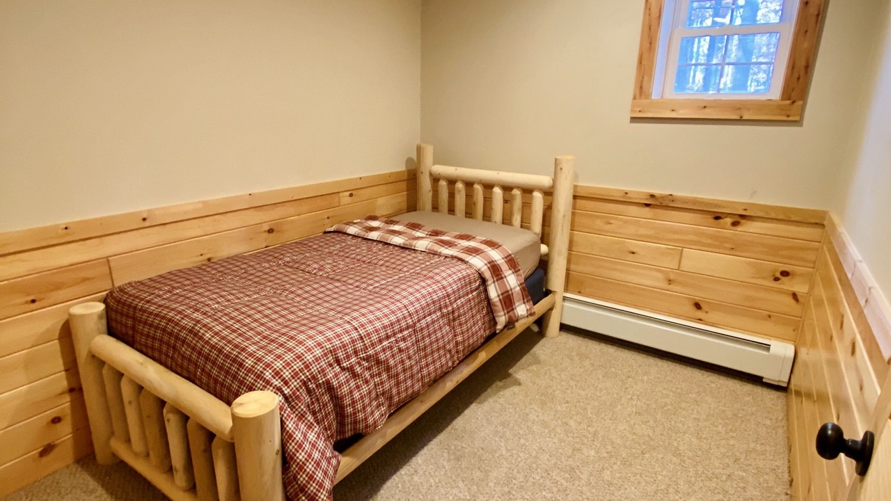 Photo of Bedroom in Town of Webb