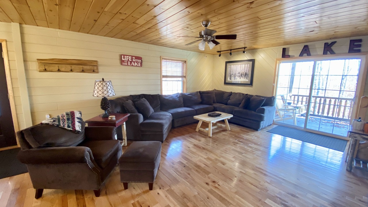 Photo of Livingroom in Town of Webb