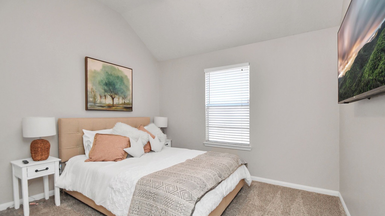 Photo of Bedroom in Falcon Point