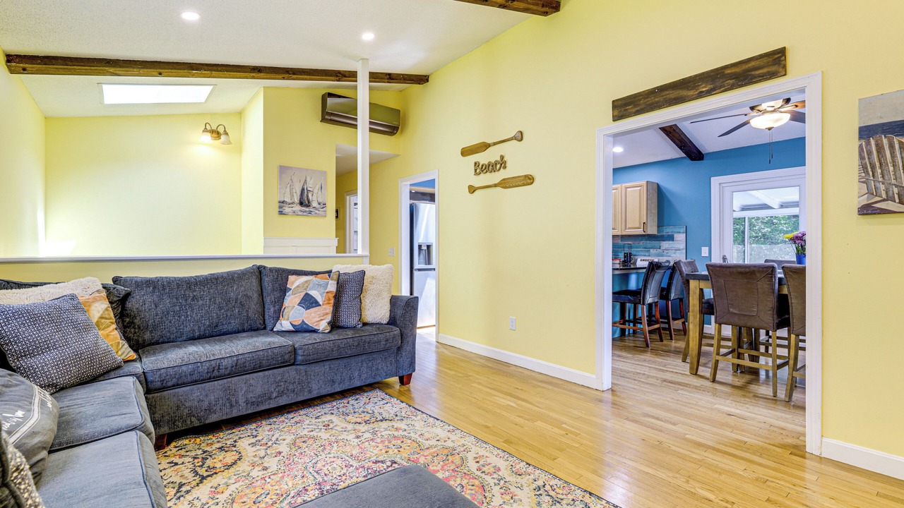 Photo of Livingroom in Westerly