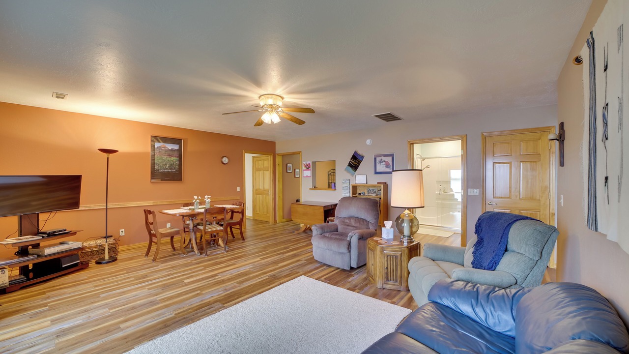 Photo of Livingroom in Dennis