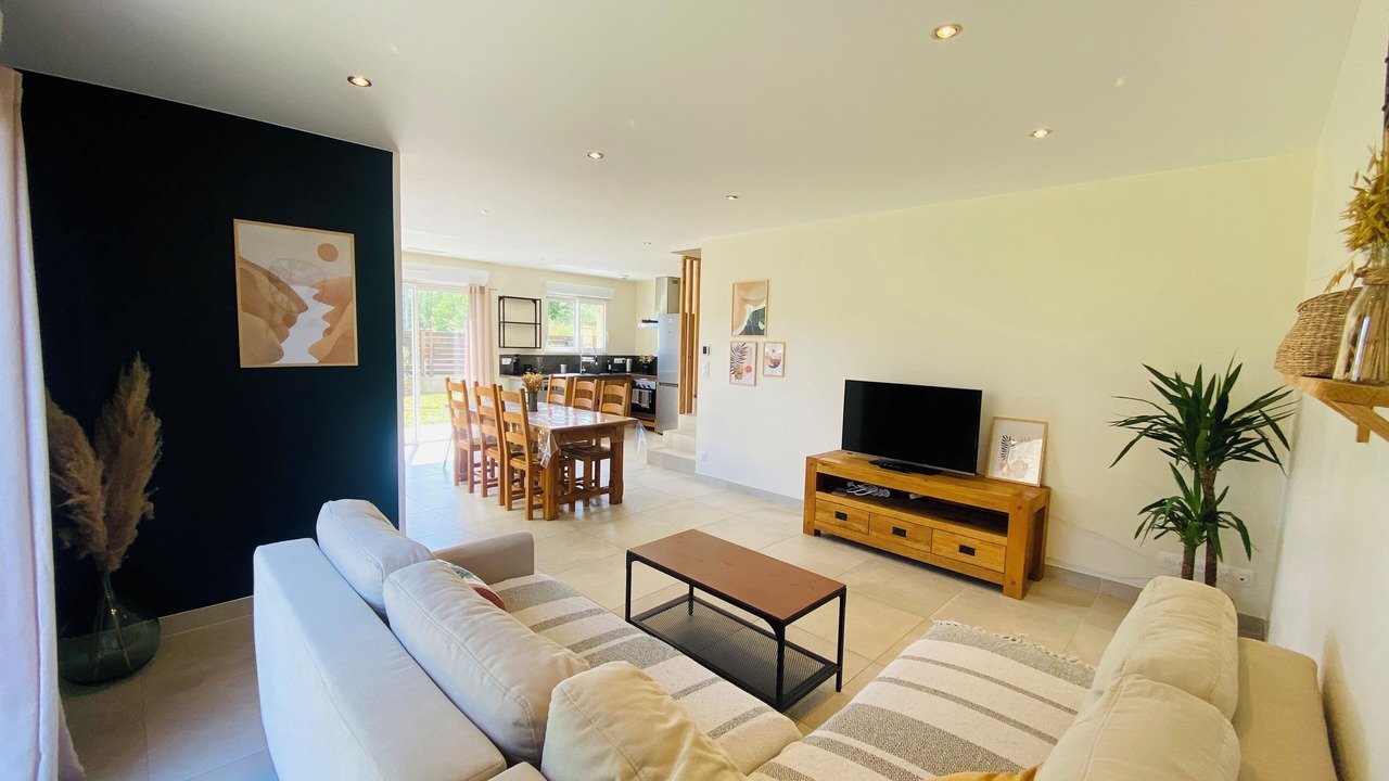Photo of Livingroom in Saint-Come-et-Maruejols