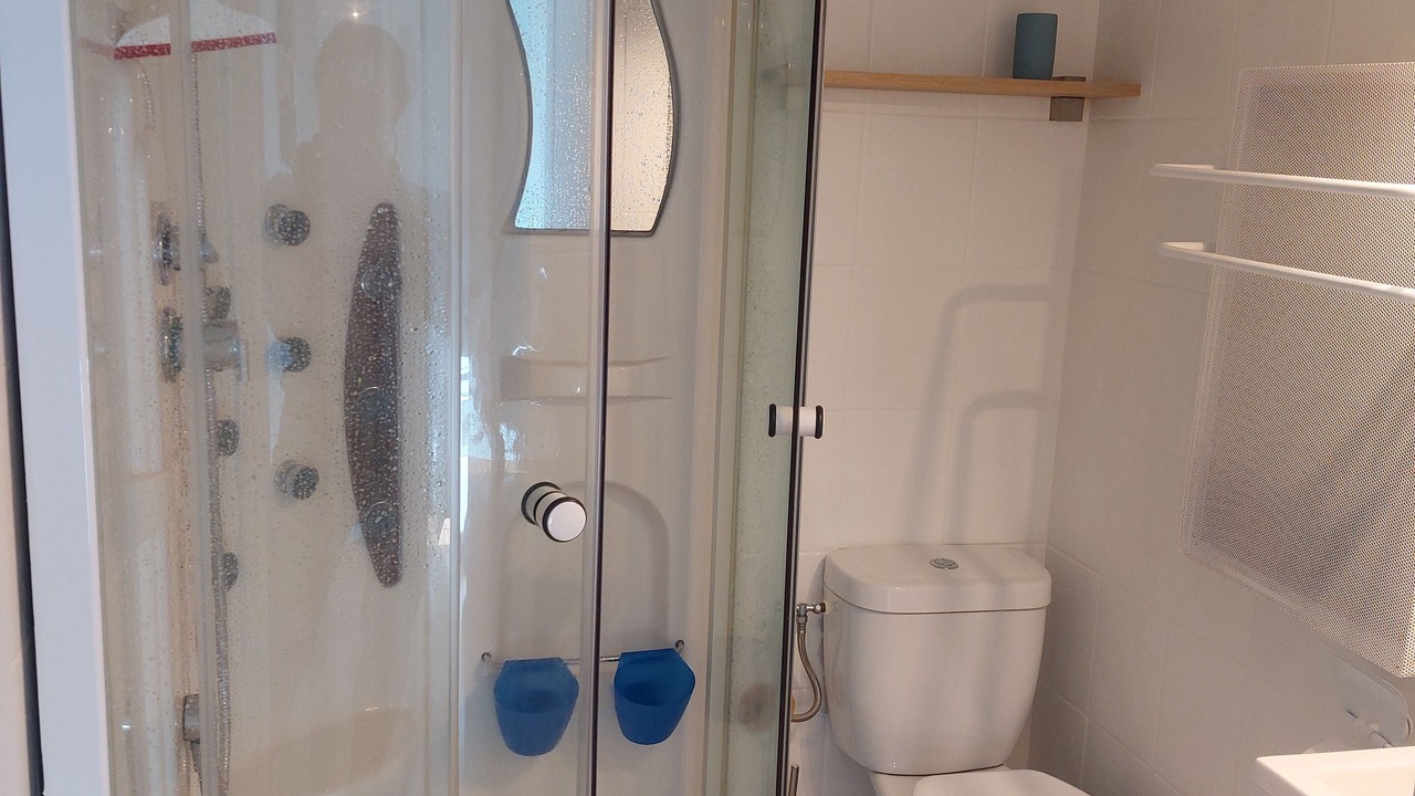 Photo of Bathroom in Cerbere