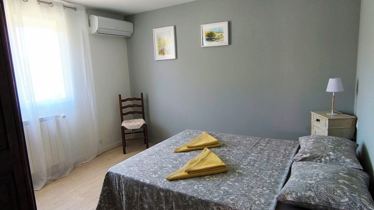 Photo of Bedroom in Meyrannes