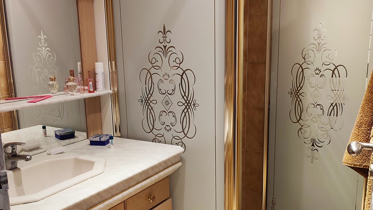 Photo of Bathroom in Meyrannes