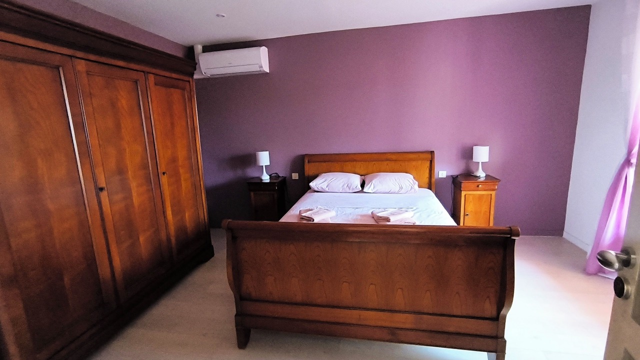 Photo of Bedroom in Meyrannes