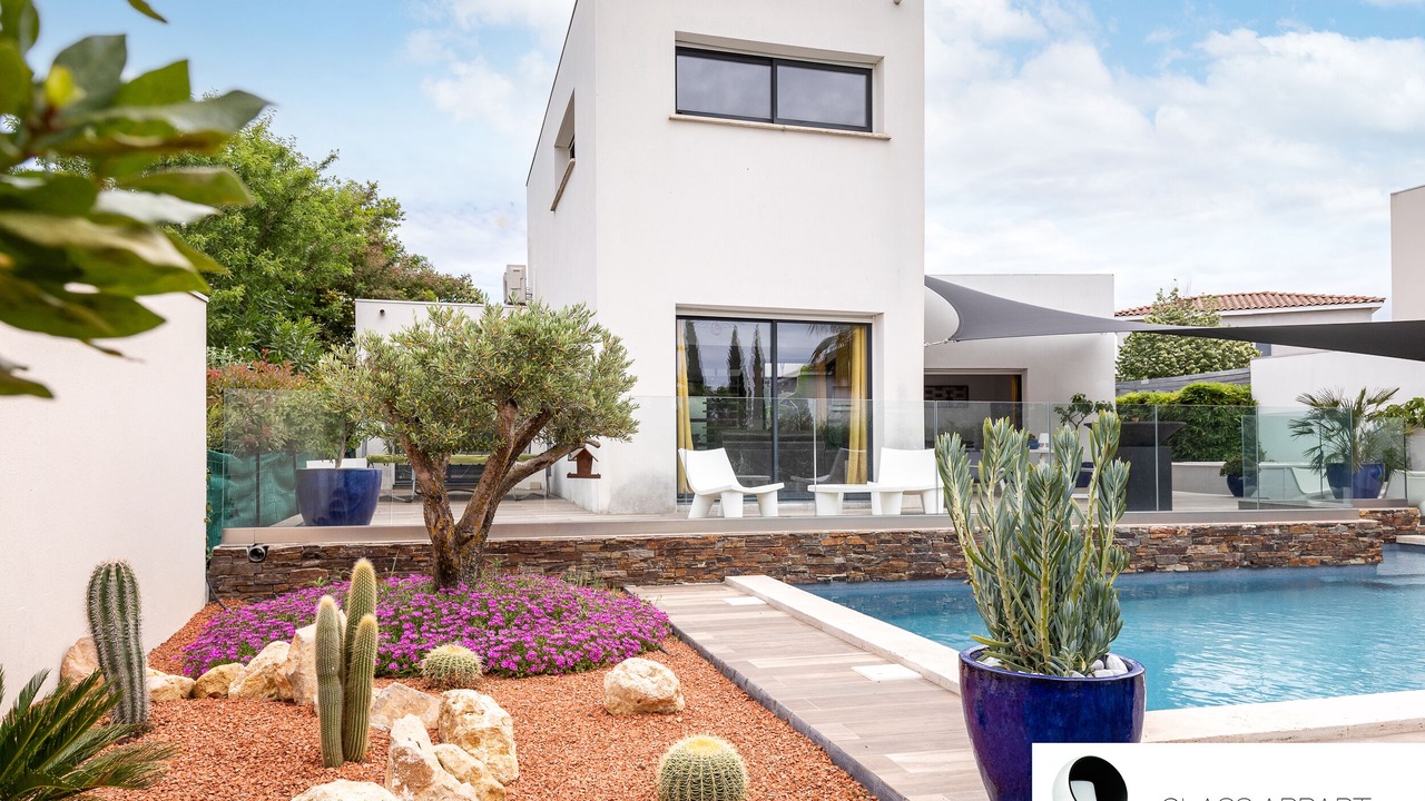 Photo of Outdoor in Le Cres