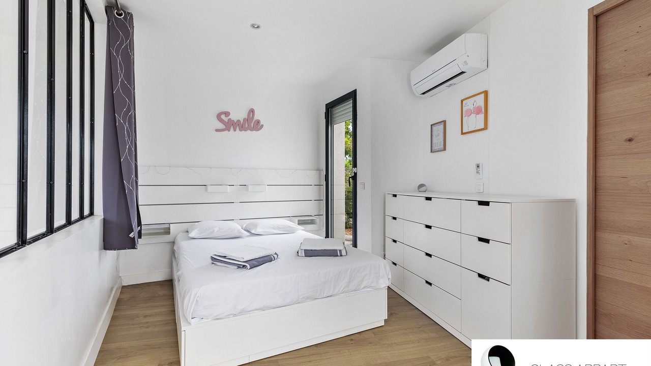 Photo of Bedroom in Le Cres