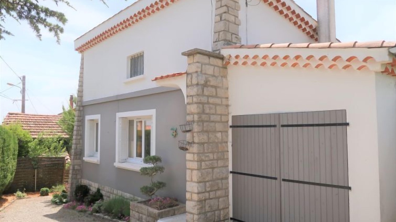 Photo of Others in Cruis