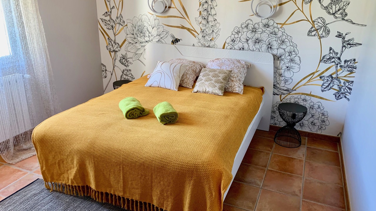 Photo of Bedroom in Orpierre