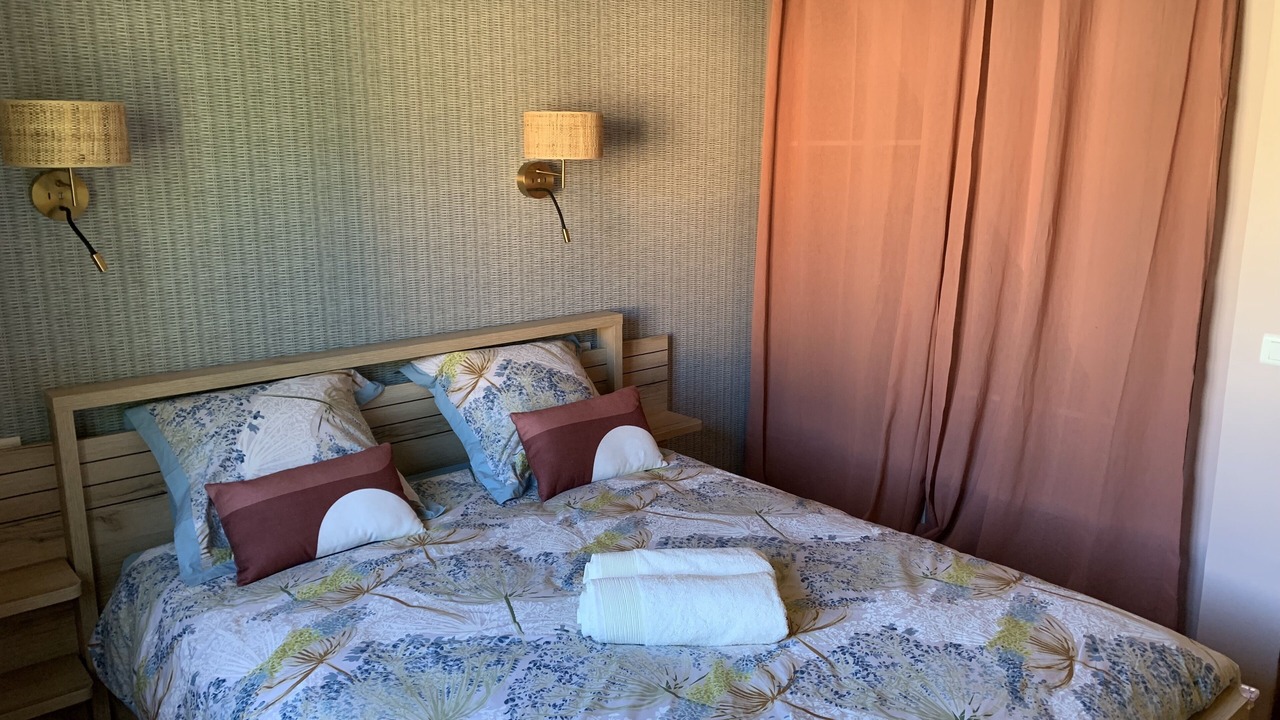 Photo of Bedroom in Orpierre