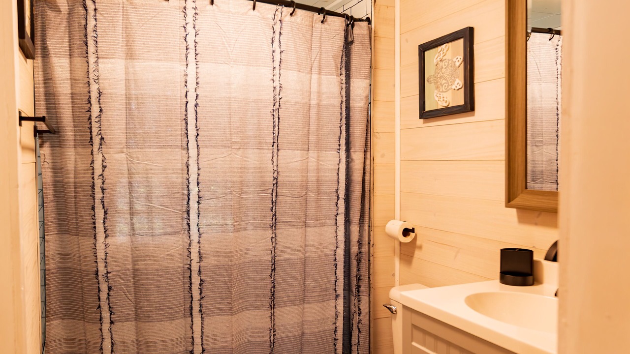 Photo of Bathroom in Hollands Landing