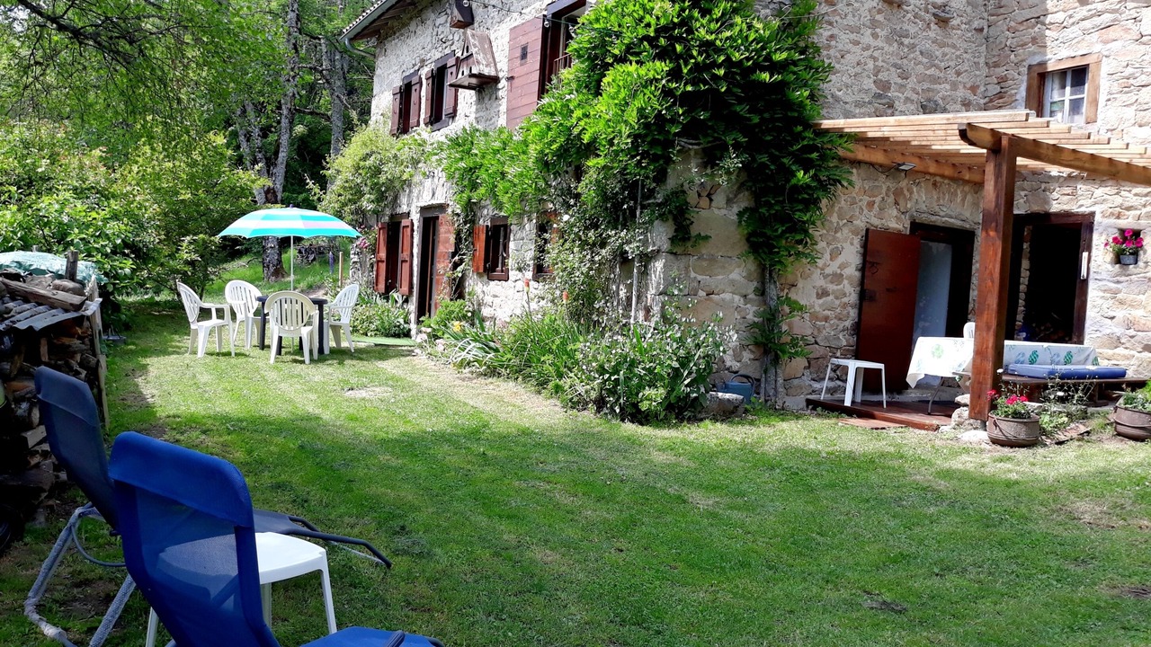 Photo of Outdoor in Saint-Pierre-la-Bourlhonne