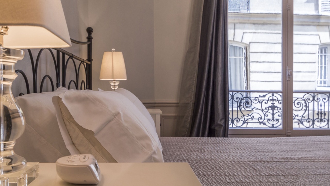 Photo of Bedroom in 7th Arrondissement