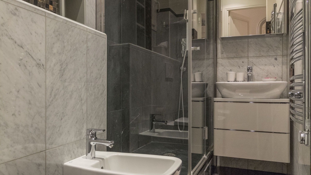 Photo of Bathroom in 7th Arrondissement