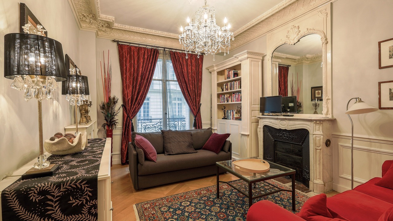 Photo of Livingroom in 7th Arrondissement