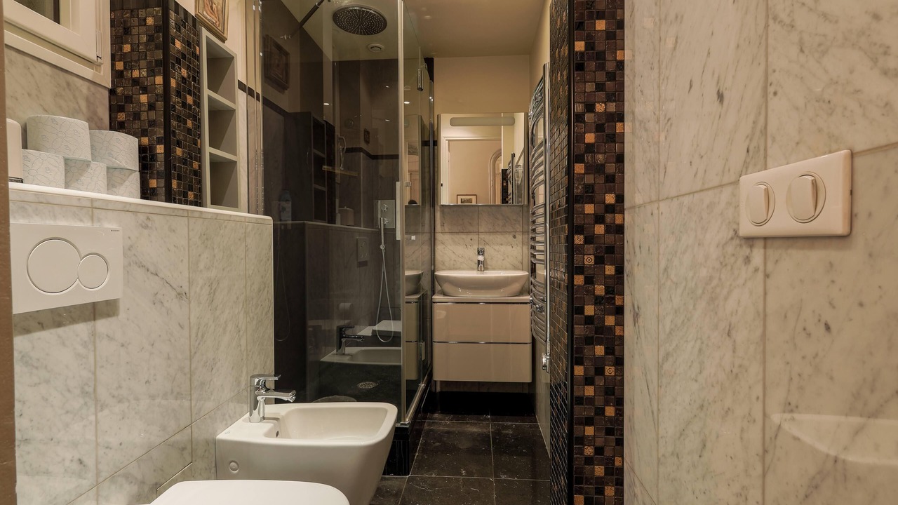 Photo of Bathroom in 7th Arrondissement