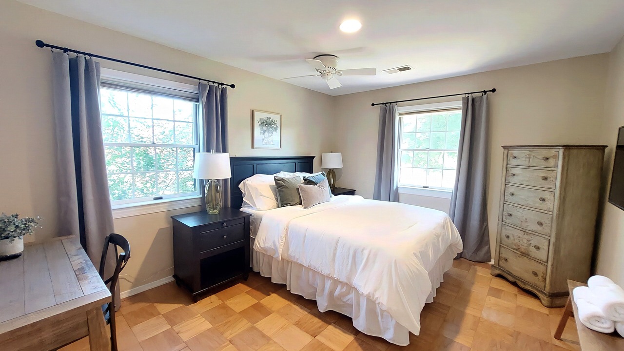Photo of Bedroom in Lincolnia