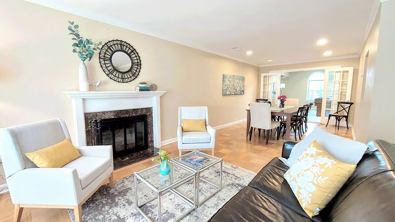 Photo of Livingroom in Lincolnia