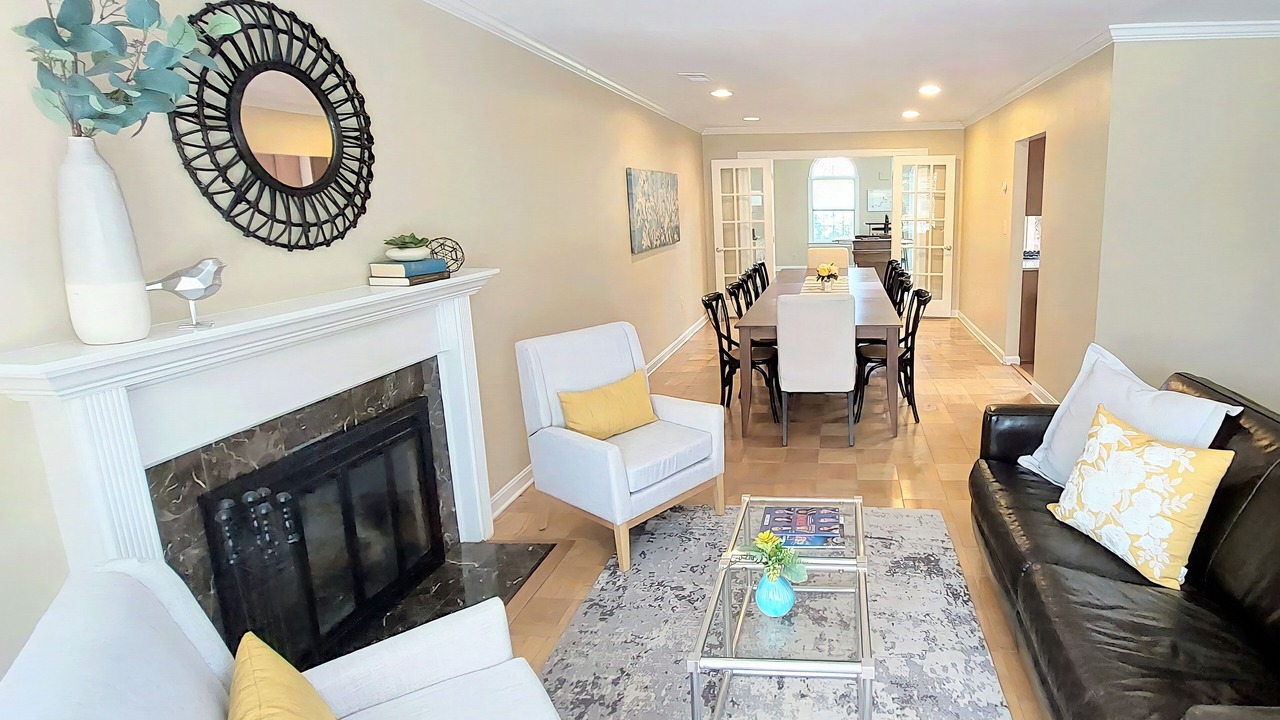 Photo of Livingroom in Lincolnia