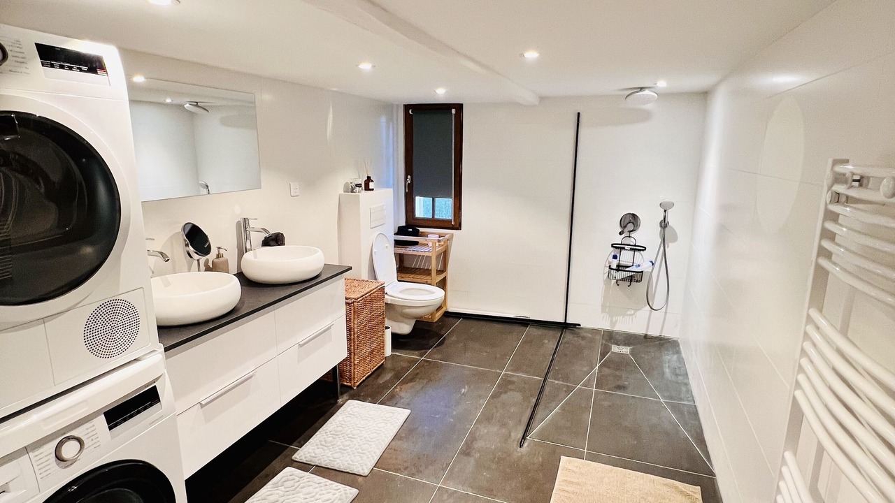 Photo of Bathroom in Bonneville-sur-Touques