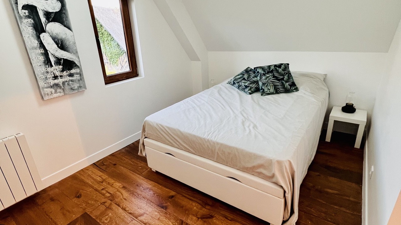 Photo of Bedroom in Bonneville-sur-Touques