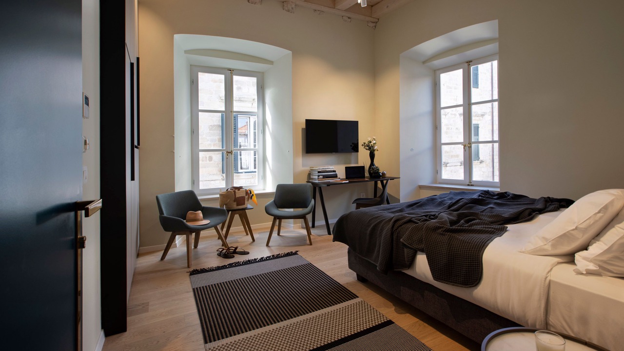 Photo of Bedroom in Pile