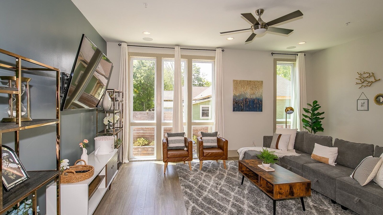 Photo of Livingroom in Reynoldstown