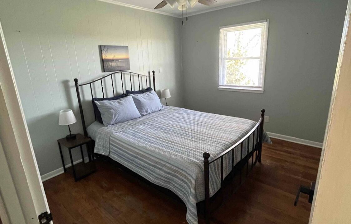 Photo of Bedroom in Deal Island