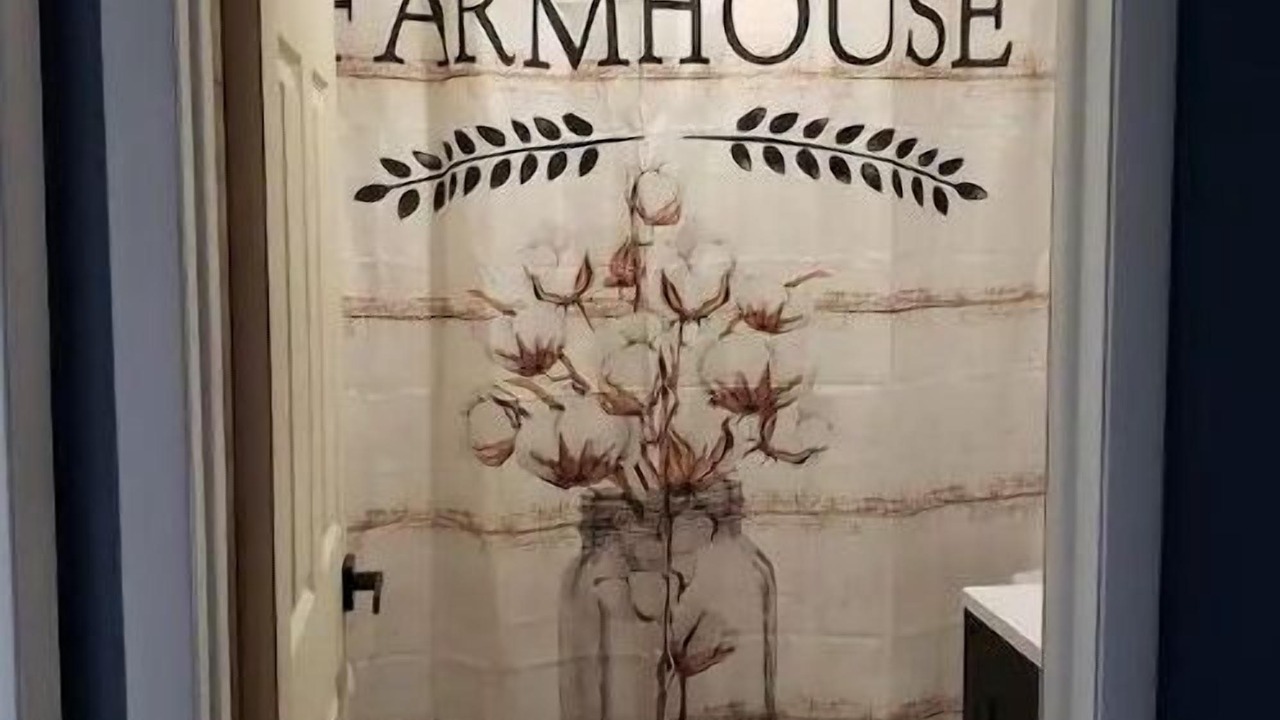 Photo of Bathroom in Deal Island