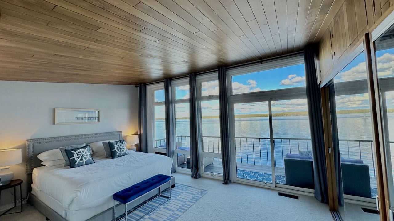Photo of Bedroom in Addison