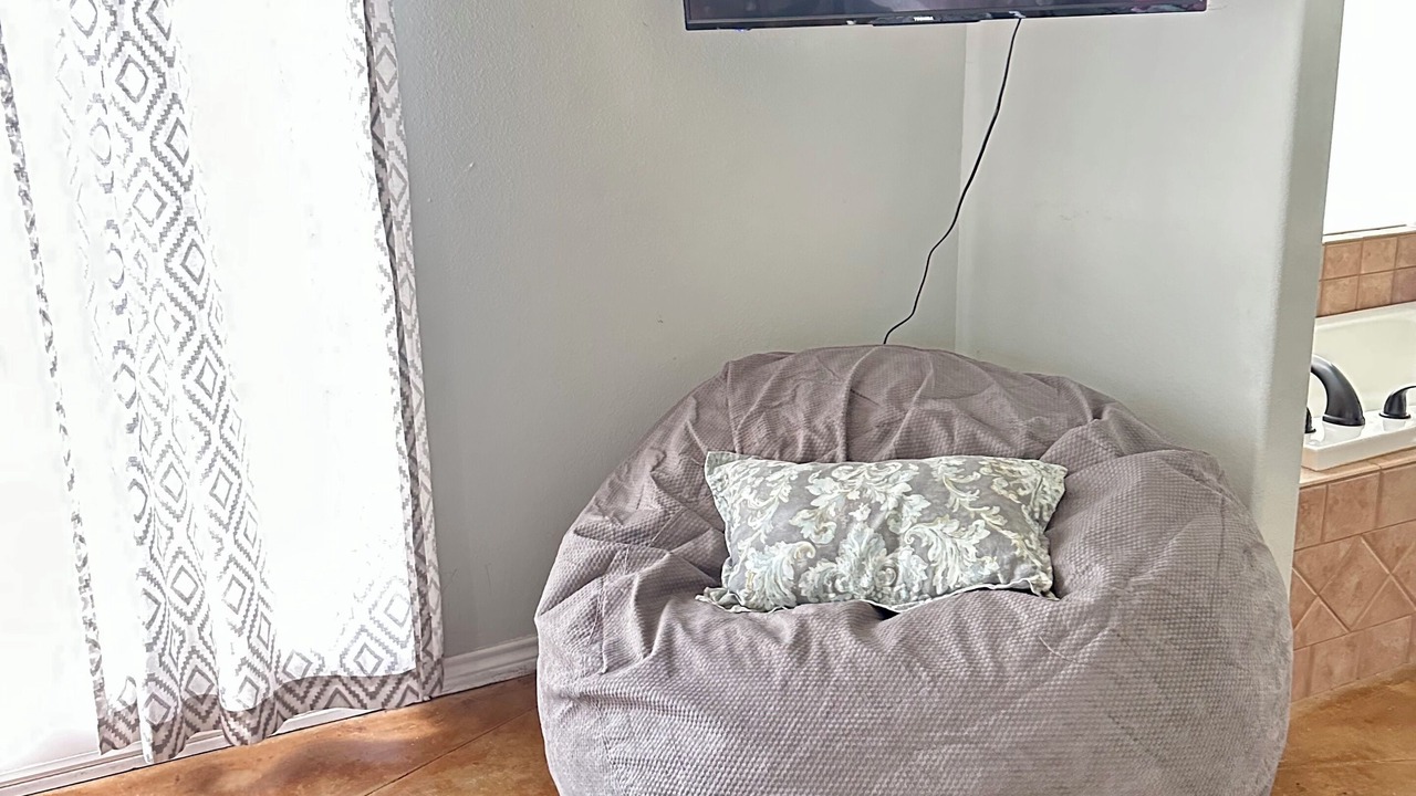 Photo of Bedroom in Harper