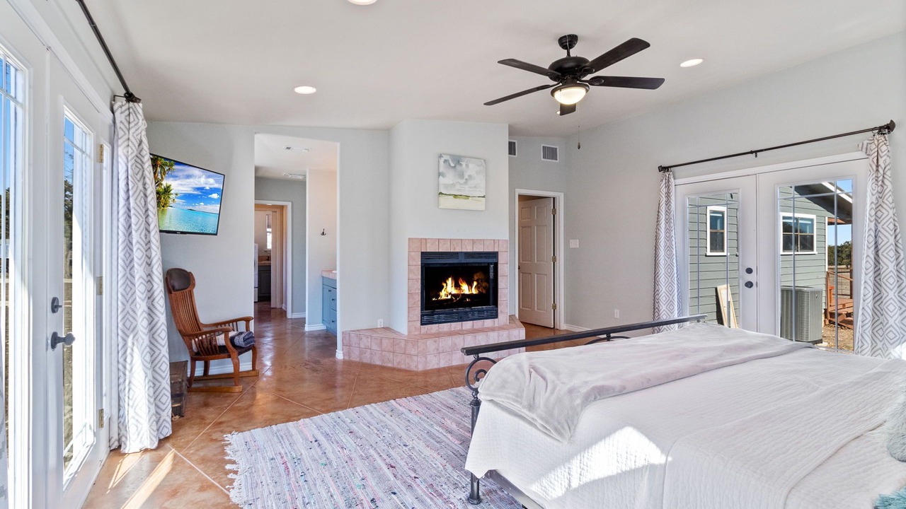 Photo of Bedroom in Harper