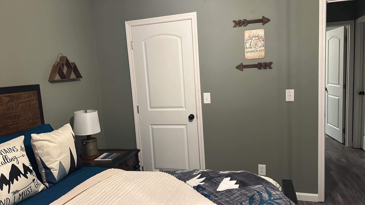 Photo of Bedroom in Flippin